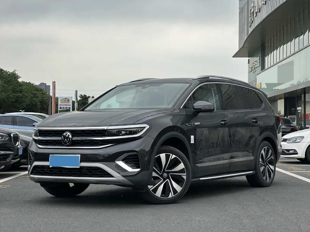 2022 Volkswagen Talagon 2.0T 220HP L4 7DCT,autocango,china used car exporter,china ev exporter,chinese used car exporter,chinese used ev exporter