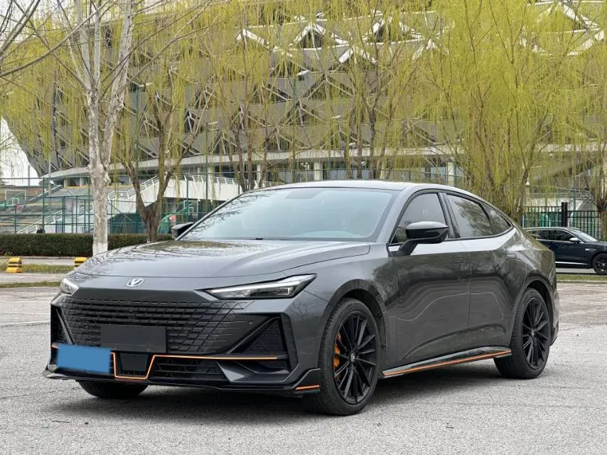 2022 ChangAn UNI-V 1.5T 188HP L4 7DCT,autocango,china used car exporter,china ev exporter,chinese used car exporter,chinese used ev exporter