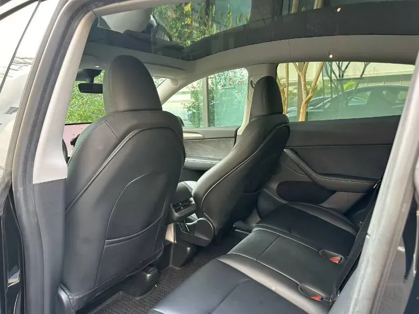 2022 Tesla Model Y BEV 60KWH,autocango,china used car exporter,china ev exporter,chinese used car exporter,chinese used ev exporter