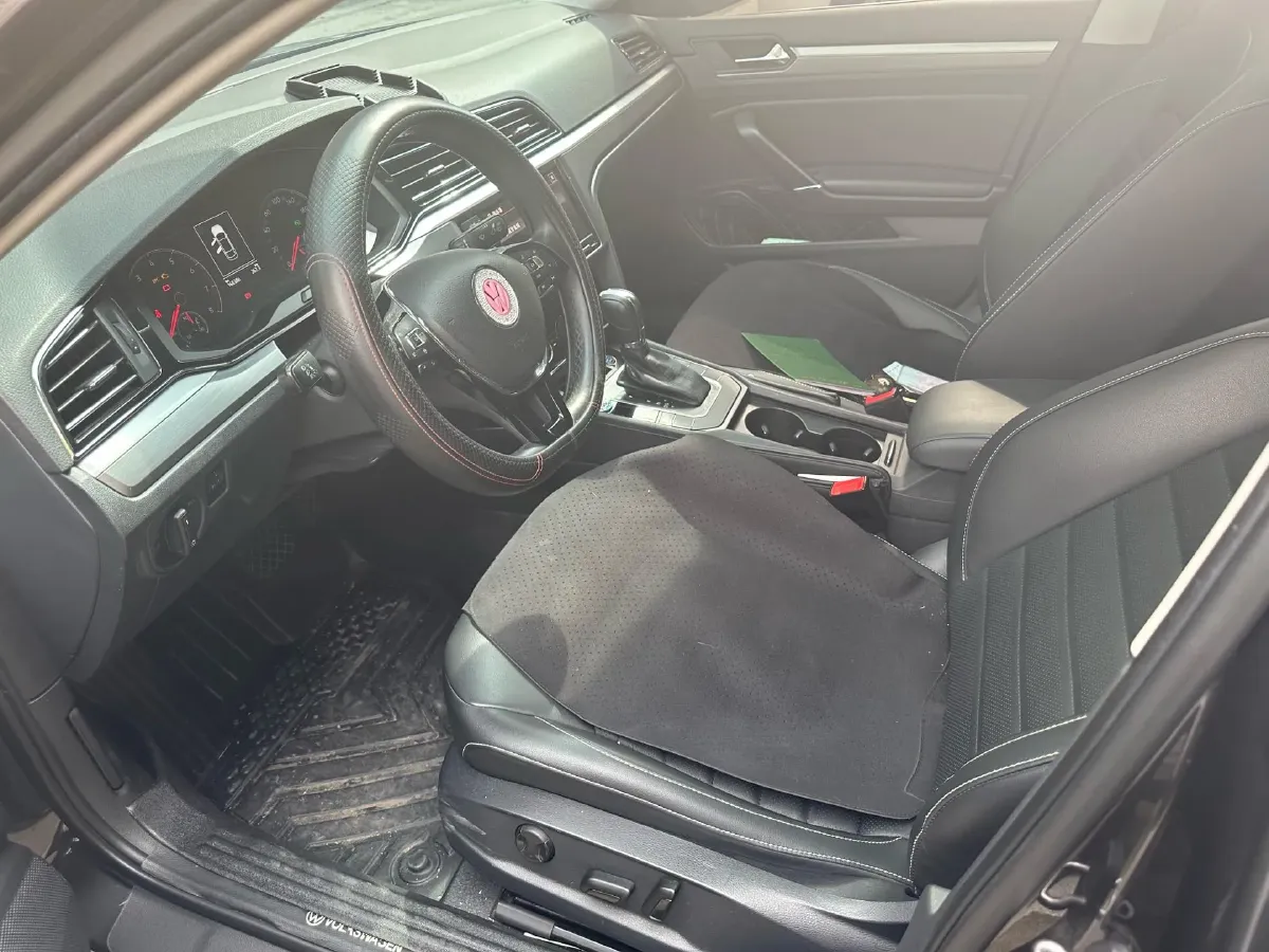 2019 Volkswagen Passat 1.4T 150HP L4 7DCT,autocango,china used car exporter,china ev exporter,chinese used car exporter,chinese used ev exporter