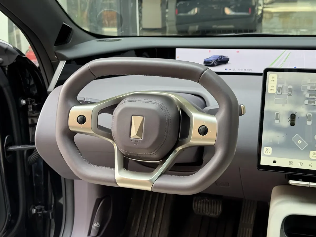 2026 Avatr 12 1.5T 156HP L4 REEV,autocango,china used car exporter,china ev exporter,chinese used car exporter,chinese used ev exporter