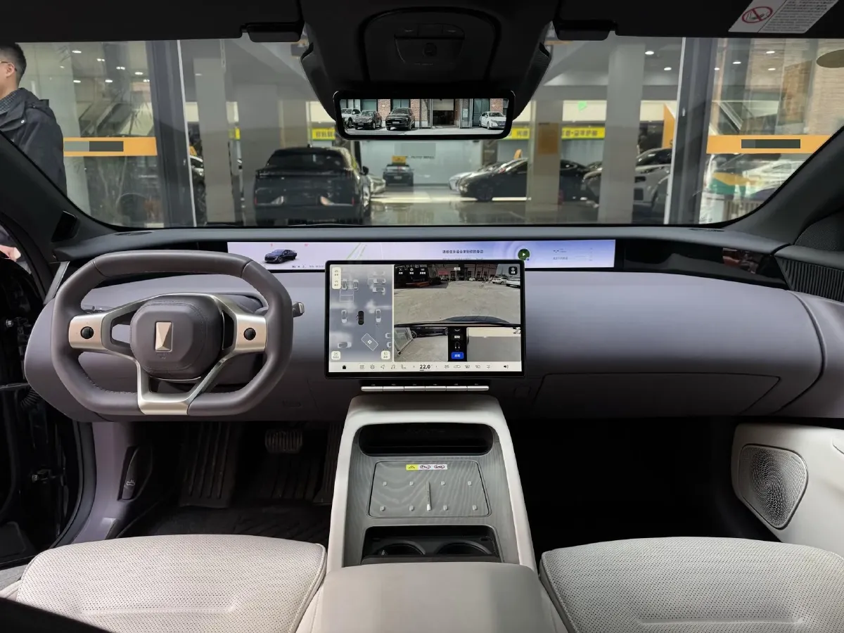 2026 Avatr 12 1.5T 156HP L4 REEV,autocango,china used car exporter,china ev exporter,chinese used car exporter,chinese used ev exporter