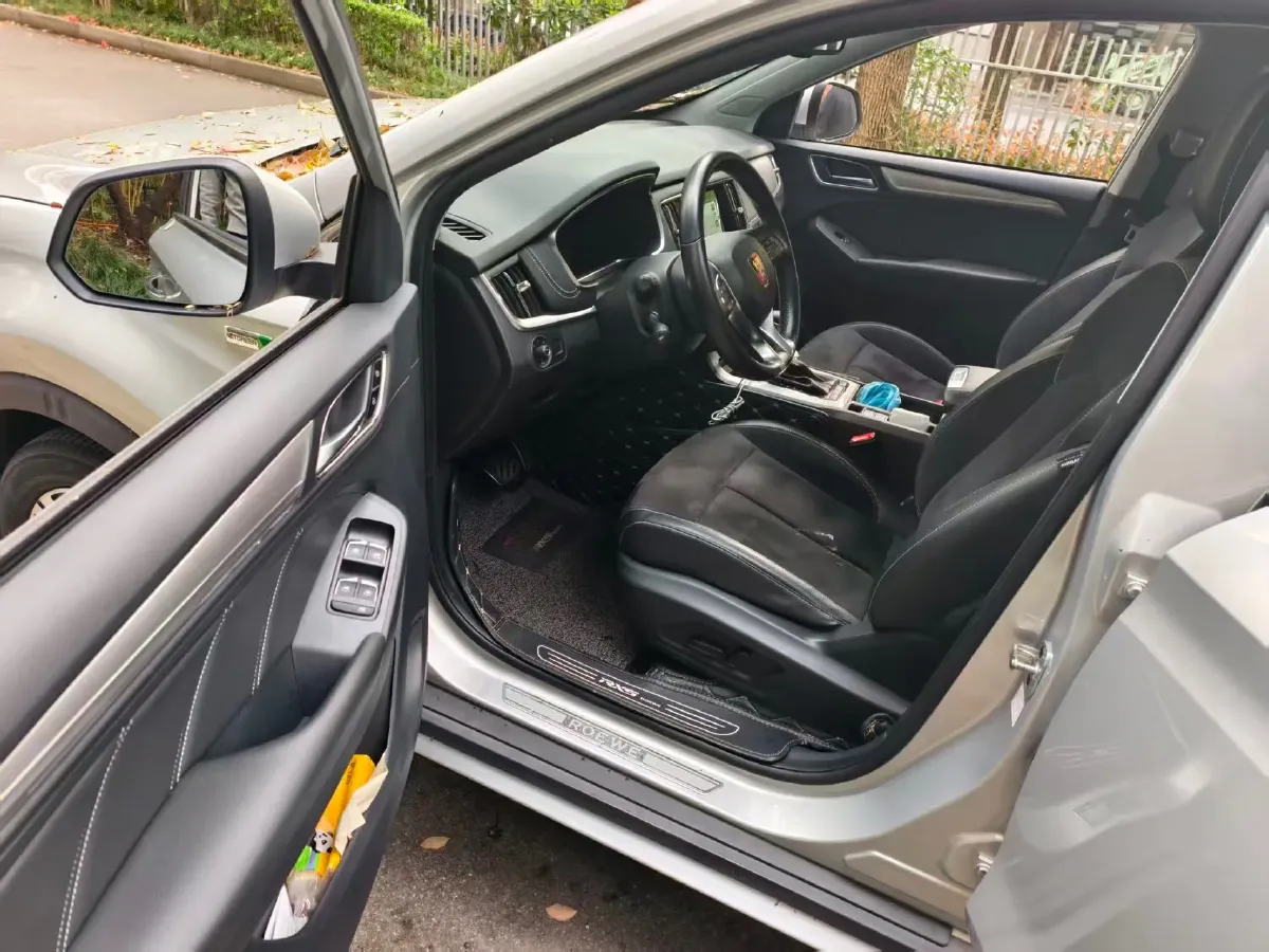 2018 Roewe RX5 1.5T 169HP L4 2AT PHEV 12KWH,autocango,china used car exporter,china ev exporter,chinese used car exporter,chinese used ev exporter