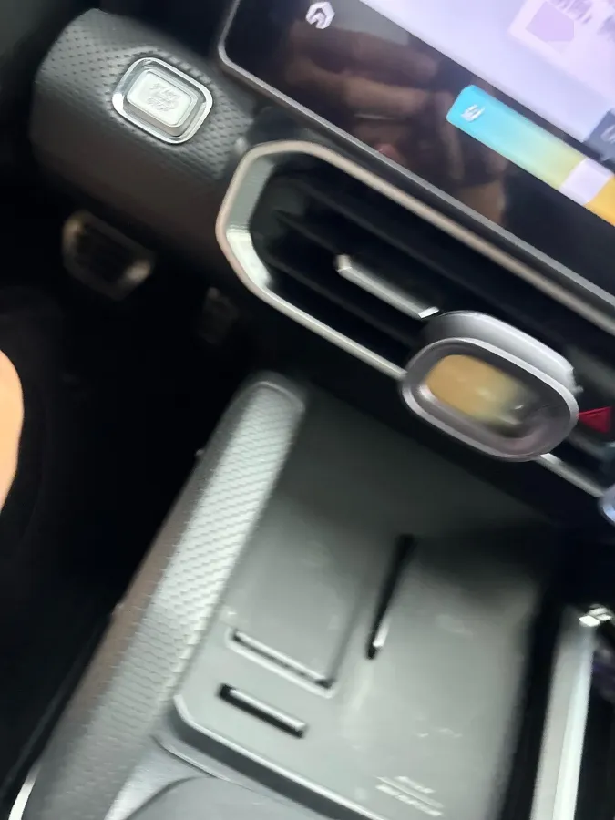 2024 Jetour ShanHai TravellerC-DM 1.5T 156HP L4 3DHT PHEV 26.7KWH,autocango,china used car exporter,china ev exporter,chinese used car exporter,chinese used ev exporter