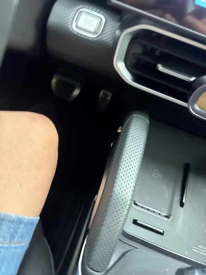 2024 Jetour ShanHai TravellerC-DM 1.5T 156HP L4 3DHT PHEV 26.7KWH,autocango,china used car exporter,china ev exporter,chinese used car exporter,chinese used ev exporter