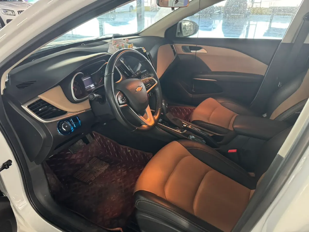 2021 Chevrolet Monza 1.5L 113HP L4 6AT,autocango,china used car exporter,china ev exporter,chinese used car exporter,chinese used ev exporter