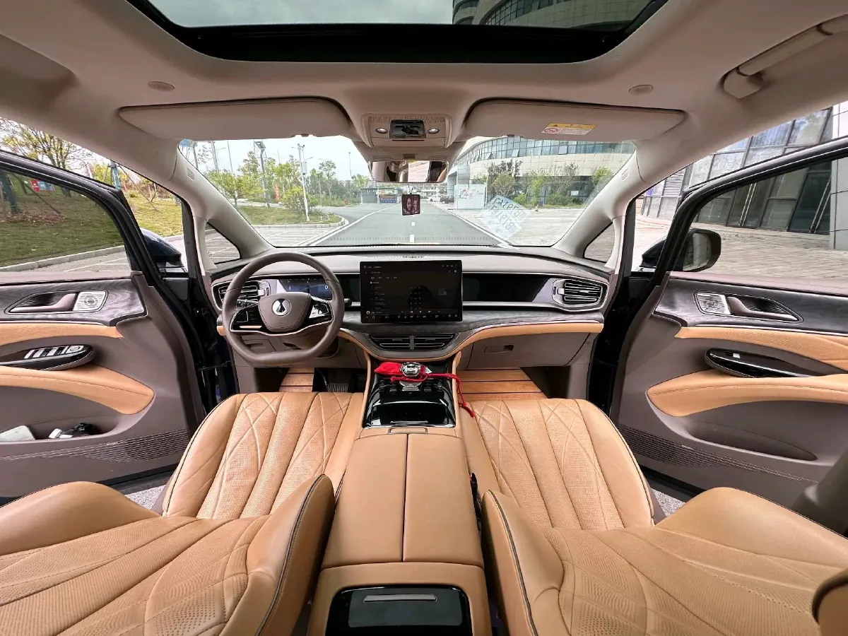 2022 HongQi HS7 3.0T 337HP V6 8AT,autocango,china used car exporter,china ev exporter,chinese used car exporter,chinese used ev exporter