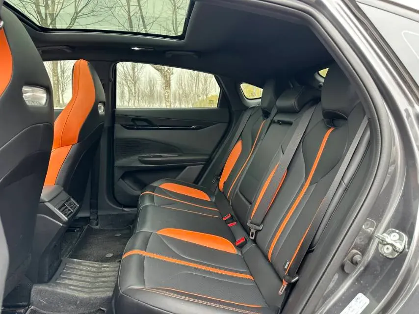 2024 ChangAn UNI-V 1.5T 188HP L4 7DCT,autocango,china used car exporter,china ev exporter,chinese used car exporter,chinese used ev exporter