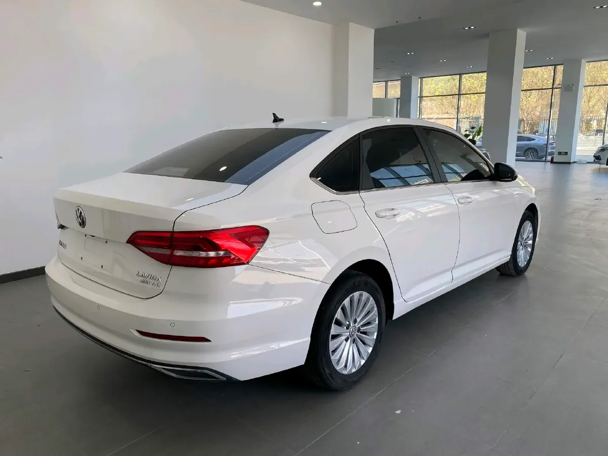 2018 Skoda Karoq 1.4T 150HP L4 7DCT,autocango,china used car exporter,china ev exporter,chinese used car exporter,chinese used ev exporter