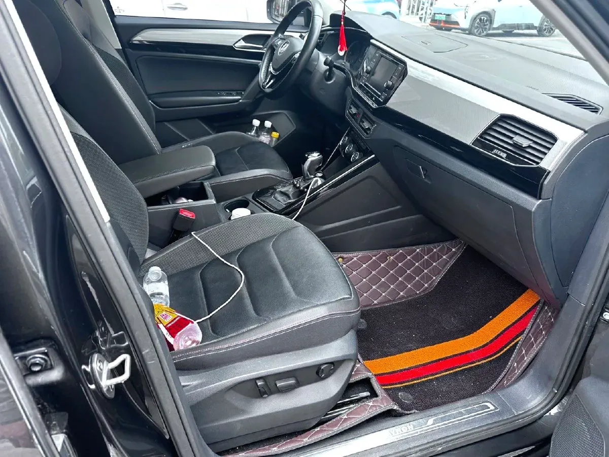 2019 Jeep Cherokee 2.0T 234HP L4 9AT,autocango,china used car exporter,china ev exporter,chinese used car exporter,chinese used ev exporter