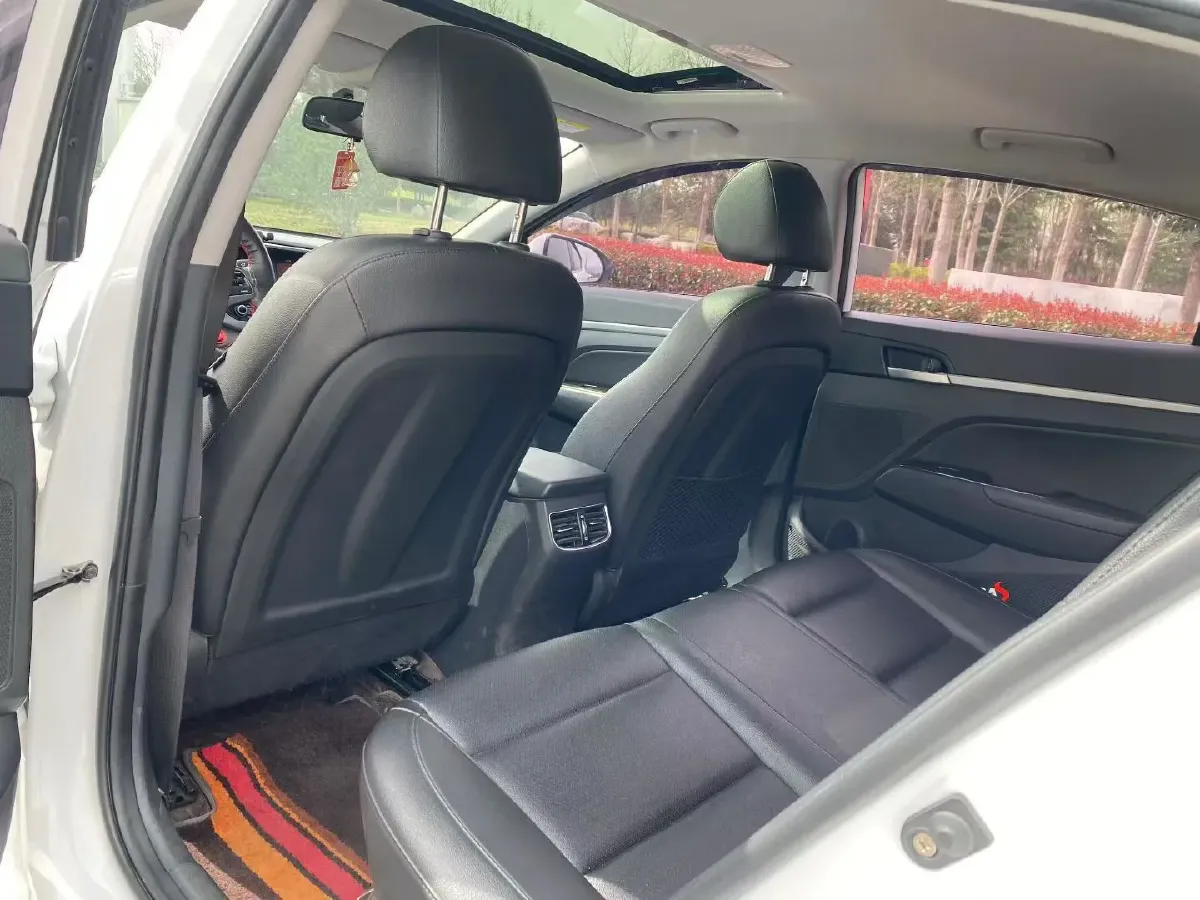 2020 Hyundai Elantra 1.5L 115HP L4 CVT,autocango,china used car exporter,china ev exporter,chinese used car exporter,chinese used ev exporter