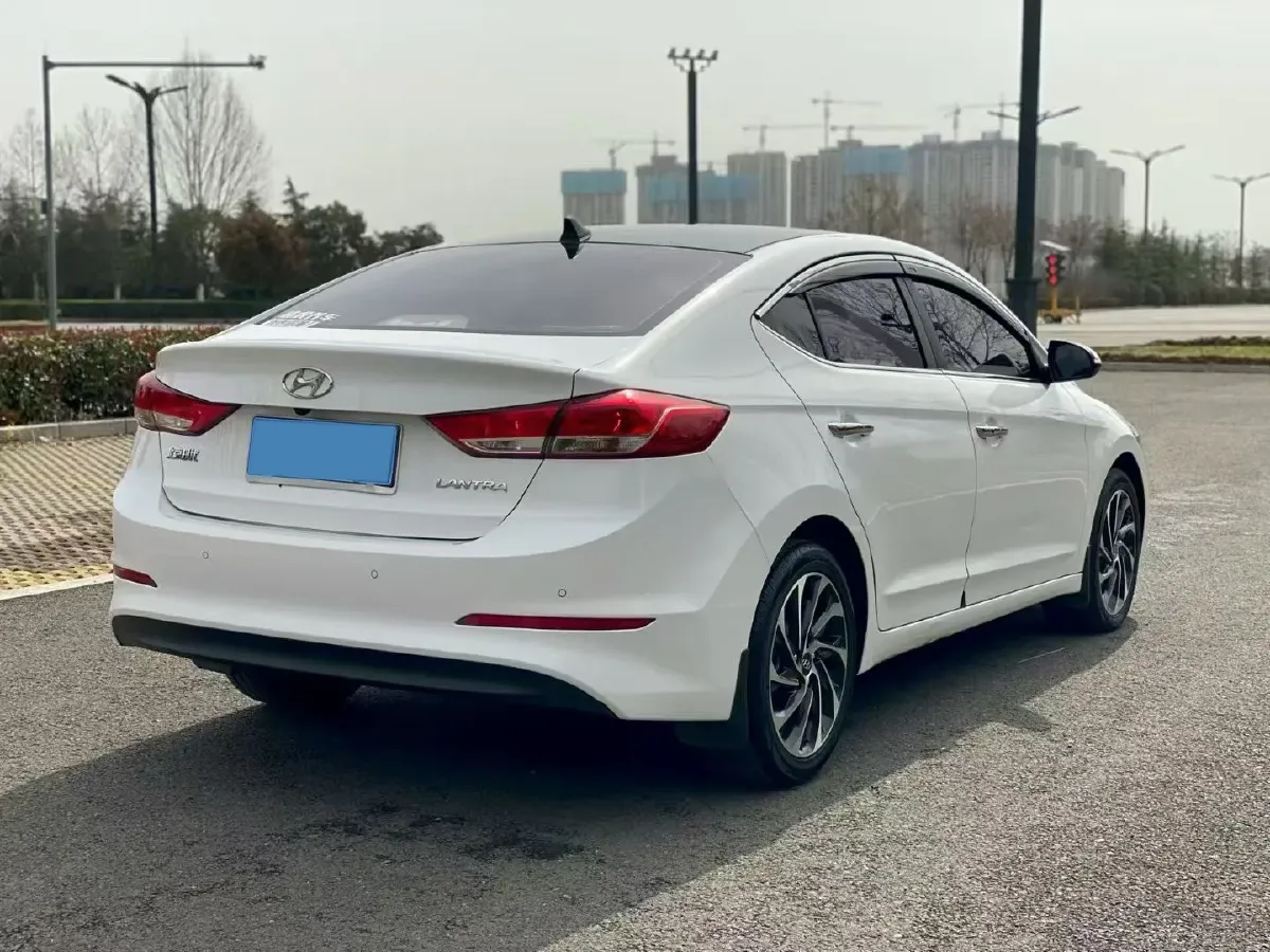 2020 Hyundai Elantra 1.5L 115HP L4 CVT,autocango,china used car exporter,china ev exporter,chinese used car exporter,chinese used ev exporter