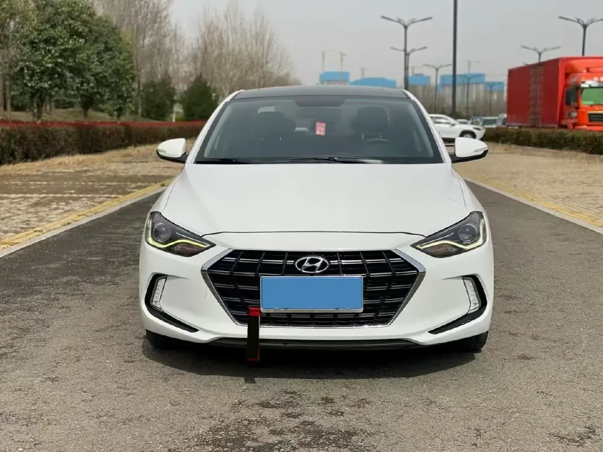 2020 Hyundai Elantra 1.5L 115HP L4 CVT,autocango,china used car exporter,china ev exporter,chinese used car exporter,chinese used ev exporter