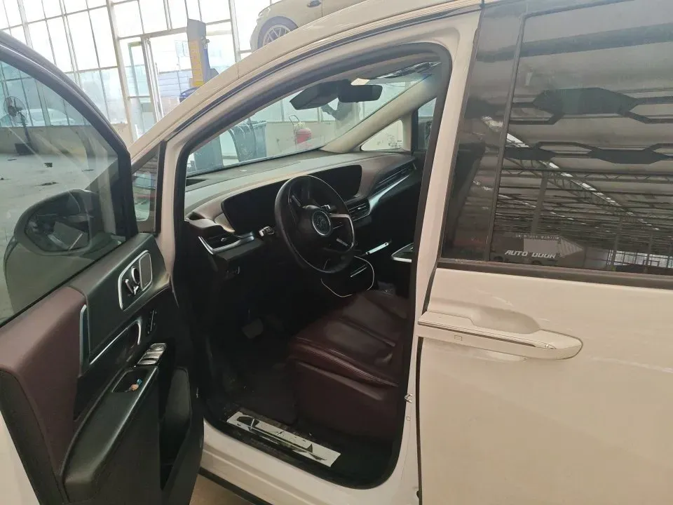 2023 Buick Century 2.0T 237HP L4 9AT,autocango,china used car exporter,china ev exporter,chinese used car exporter,chinese used ev exporter