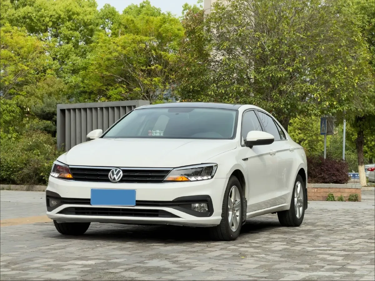 2019 Volkswagen T-Cross 1.4T 150HP L4 7DCT,autocango,china used car exporter,china ev exporter,chinese used car exporter,chinese used ev exporter