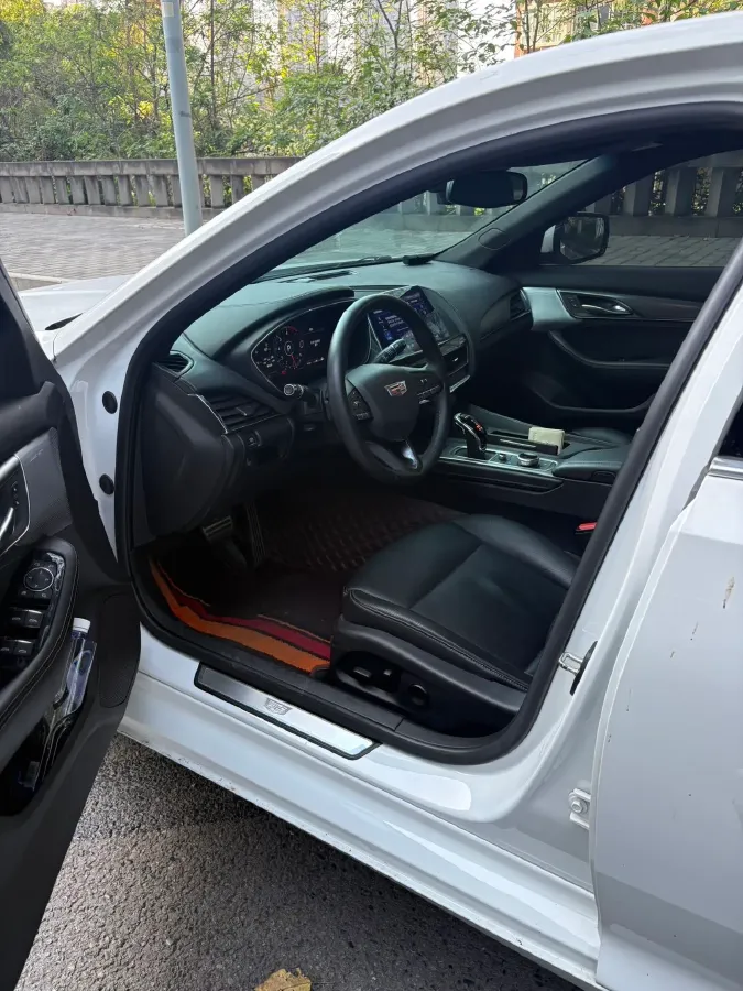 2022 Cadillac CT5 2.0T 237HP L4 10AT,autocango,china used car exporter,china ev exporter,chinese used car exporter,chinese used ev exporter