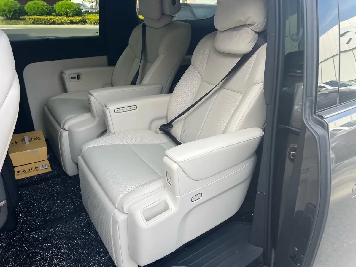 2025 Li MEGA BEV,autocango,china used car exporter,china ev exporter,chinese used car exporter,chinese used ev exporter