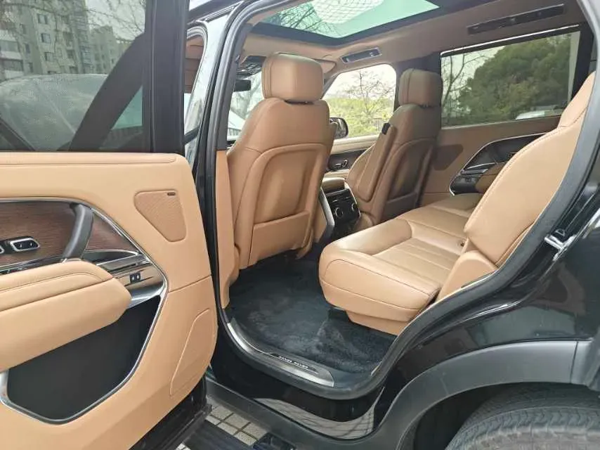 2025 Land Rover Range Rover 3.0T 400HP L6 8AT,autocango,china used car exporter,china ev exporter,chinese used car exporter,chinese used ev exporter