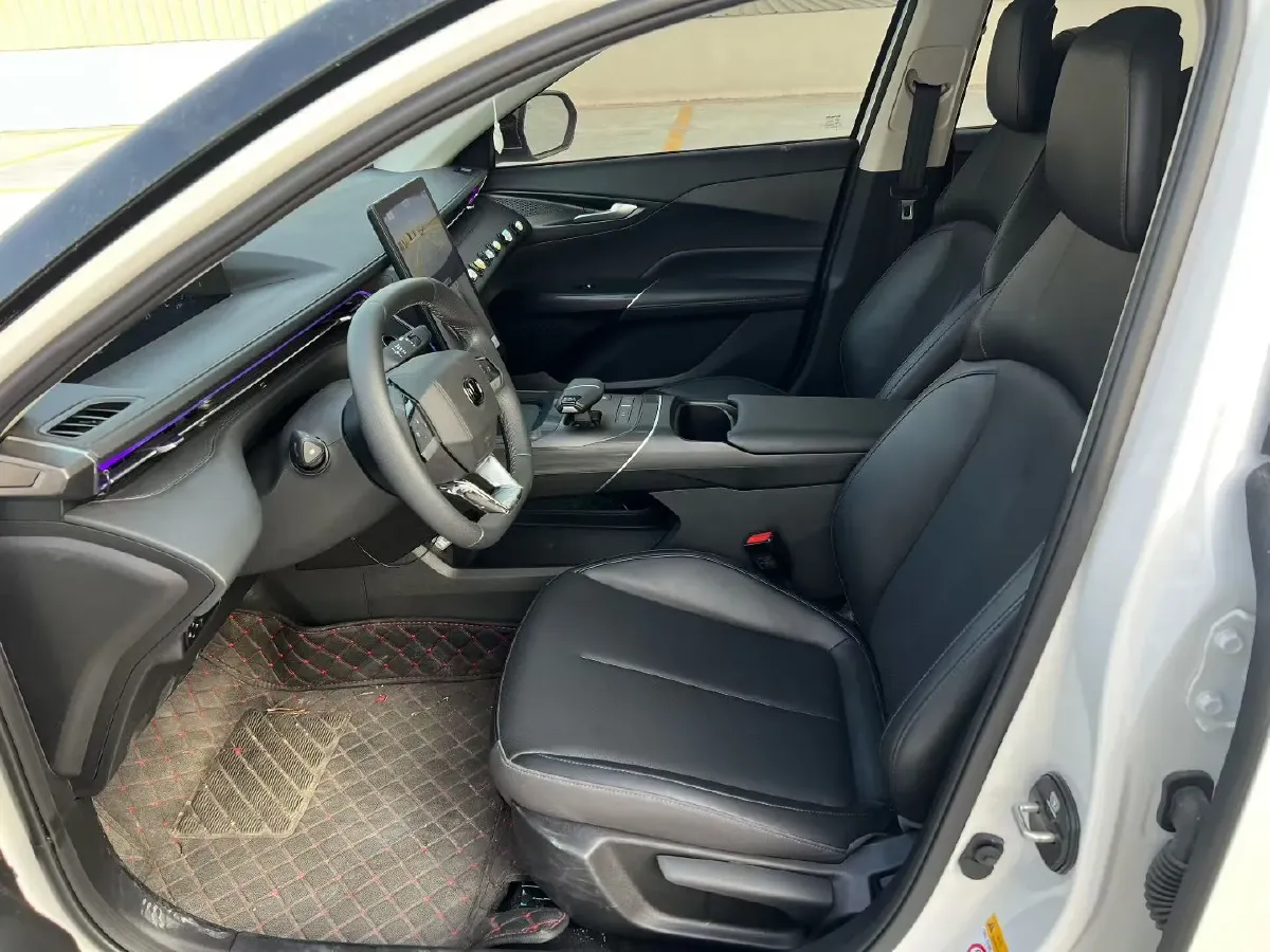 2025 ChangAn Eado 1.5T 192HP L4 7DCT,autocango,china used car exporter,china ev exporter,chinese used car exporter,chinese used ev exporter