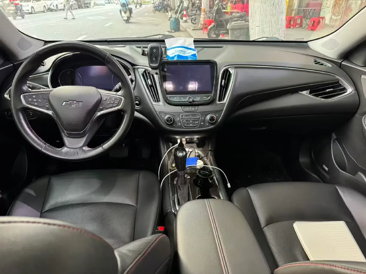 2019 Chevrolet Malibu XL 2.0T 241HP L4 9AT,autocango,china used car exporter,china ev exporter,chinese used car exporter,chinese used ev exporter