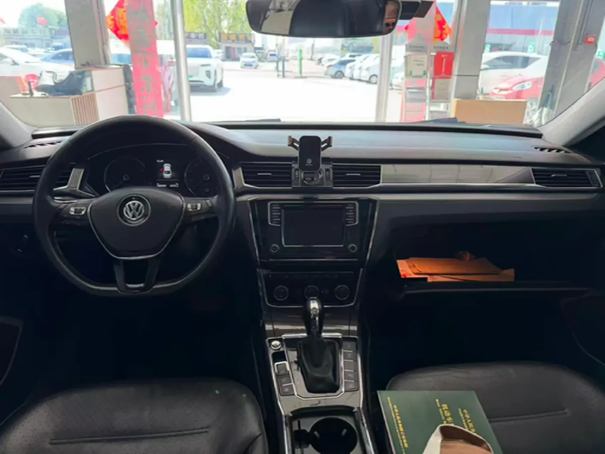 2017 Volkswagen Passat 1.8T 180HP L4 7DCT,autocango,china used car exporter,china ev exporter,chinese used car exporter,chinese used ev exporter