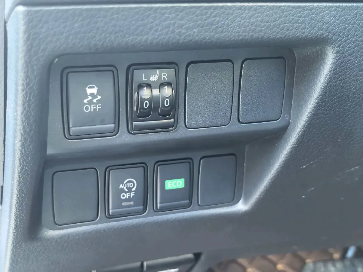 2022 Nissan Qashqai 2.0L 151HP L4 CVT,autocango,china used car exporter,china ev exporter,chinese used car exporter,chinese used ev exporter