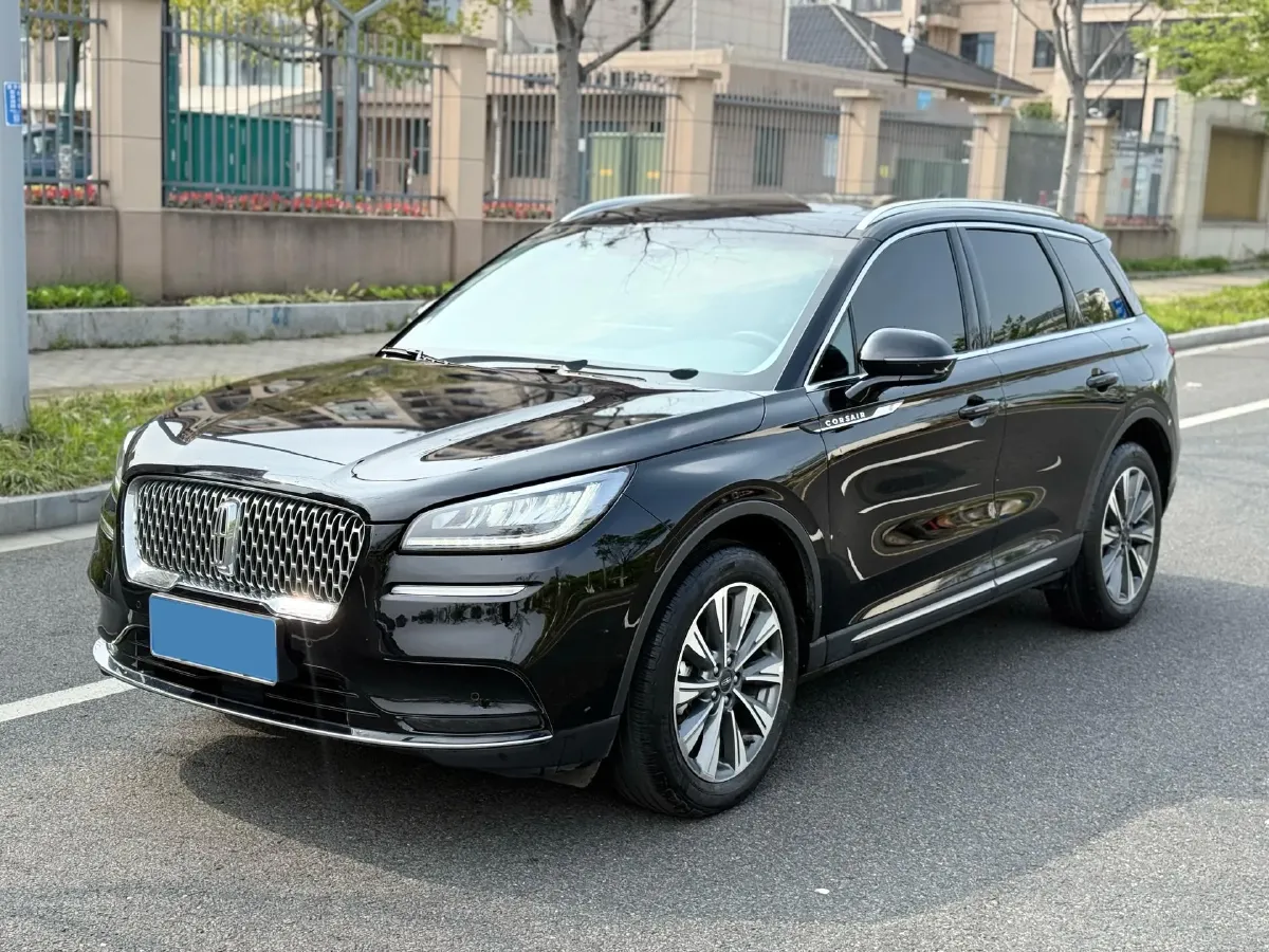 2022 Lincoln Corsair 2.0T 245HP L4 8AT,autocango,china used car exporter,china ev exporter,chinese used car exporter,chinese used ev exporter