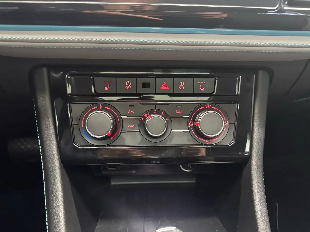 2023 Jetta VS5 1.4T 150HP L4 6AT,autocango,china used car exporter,china ev exporter,chinese used car exporter,chinese used ev exporter