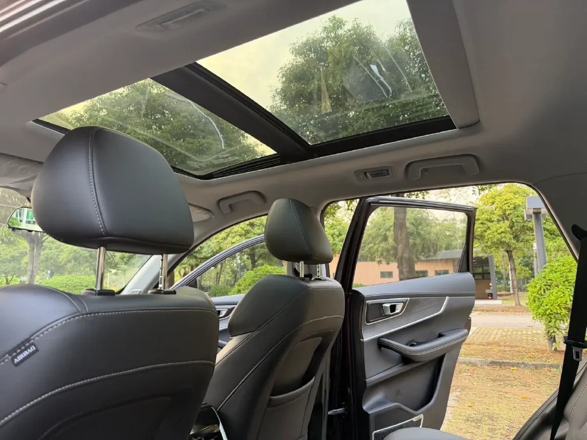 2019 Chery Tiggo 8 1.6T 197HP L4 7DCT,autocango,china used car exporter,china ev exporter,chinese used car exporter,chinese used ev exporter