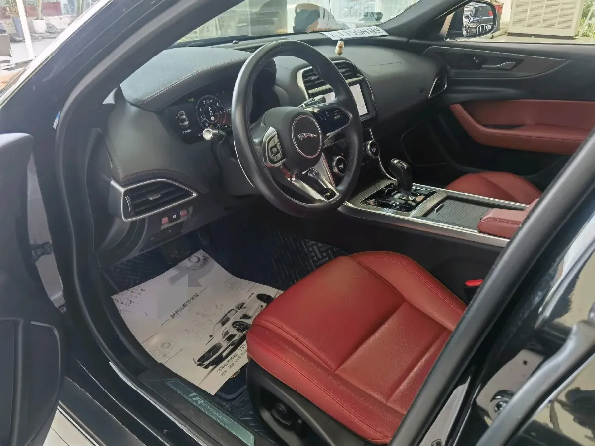 2022 Jaguar XEL 2.0T 250HP L4 8AT,autocango,china used car exporter,china ev exporter,chinese used car exporter,chinese used ev exporter