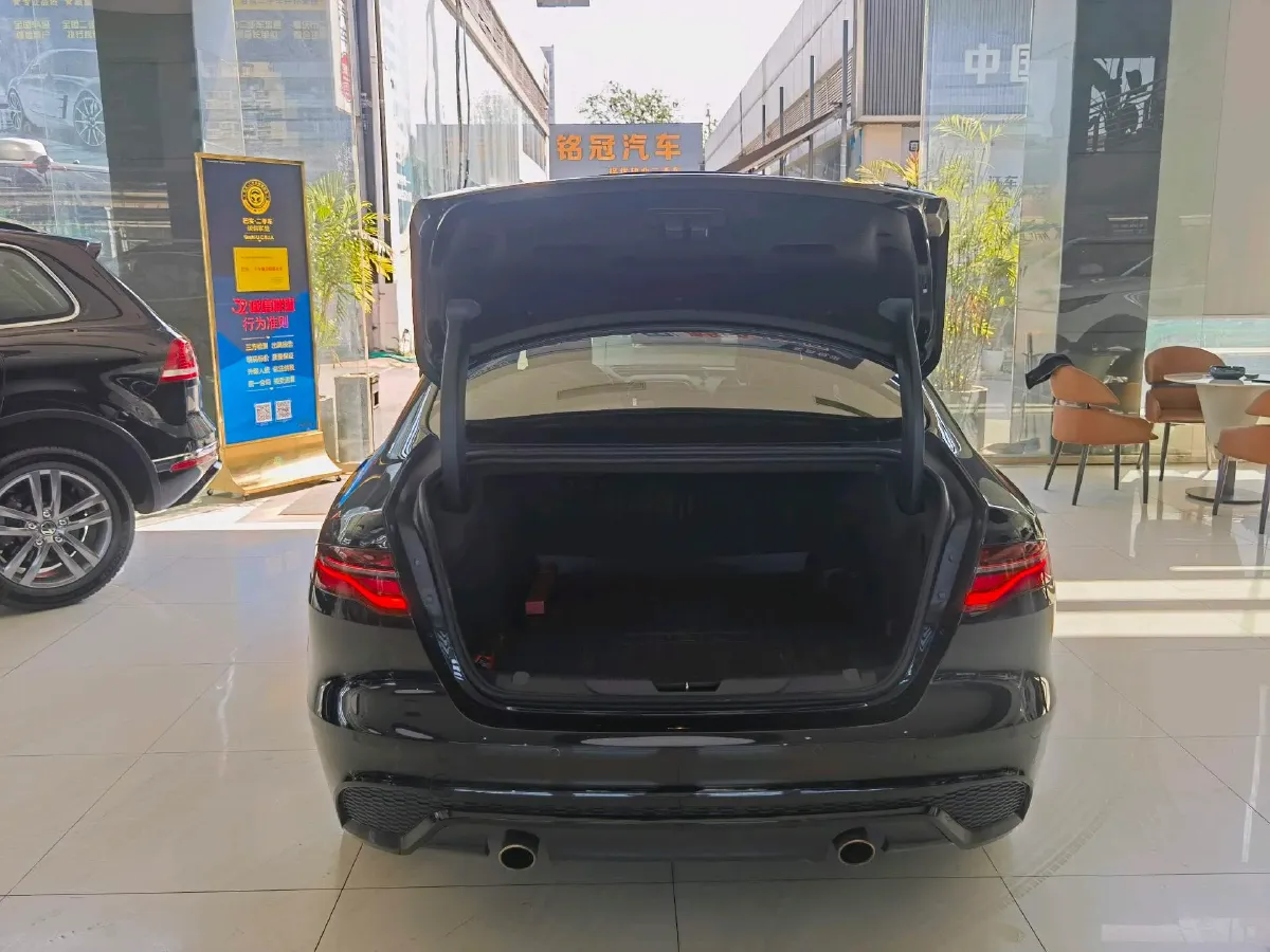 2022 Jaguar XEL 2.0T 250HP L4 8AT,autocango,china used car exporter,china ev exporter,chinese used car exporter,chinese used ev exporter