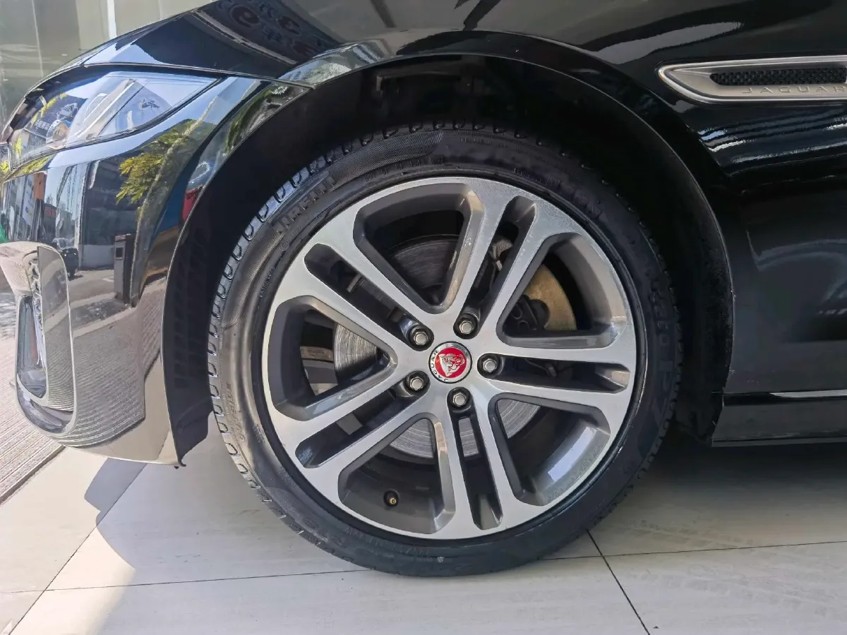 2022 Jaguar XEL 2.0T 250HP L4 8AT,autocango,china used car exporter,china ev exporter,chinese used car exporter,chinese used ev exporter