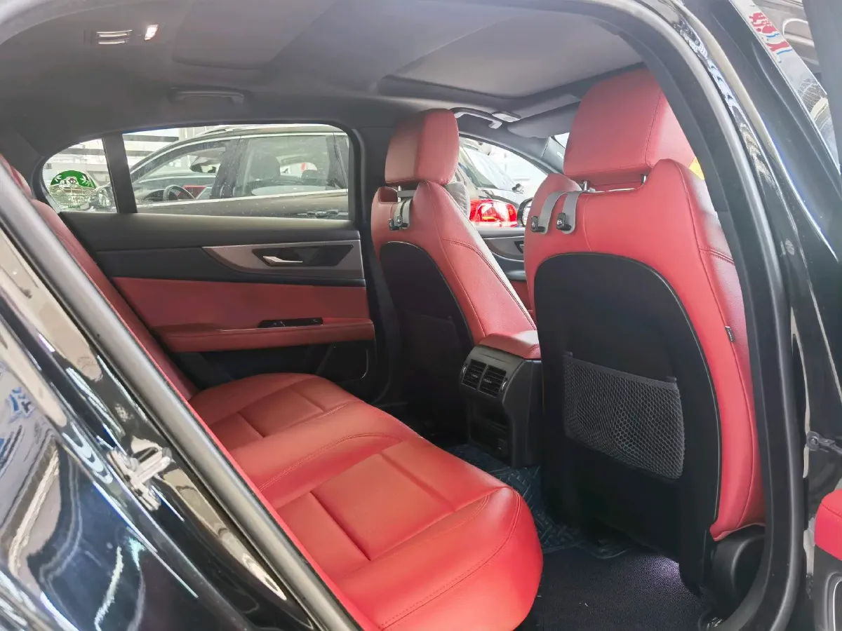 2022 Jaguar XEL 2.0T 250HP L4 8AT,autocango,china used car exporter,china ev exporter,chinese used car exporter,chinese used ev exporter