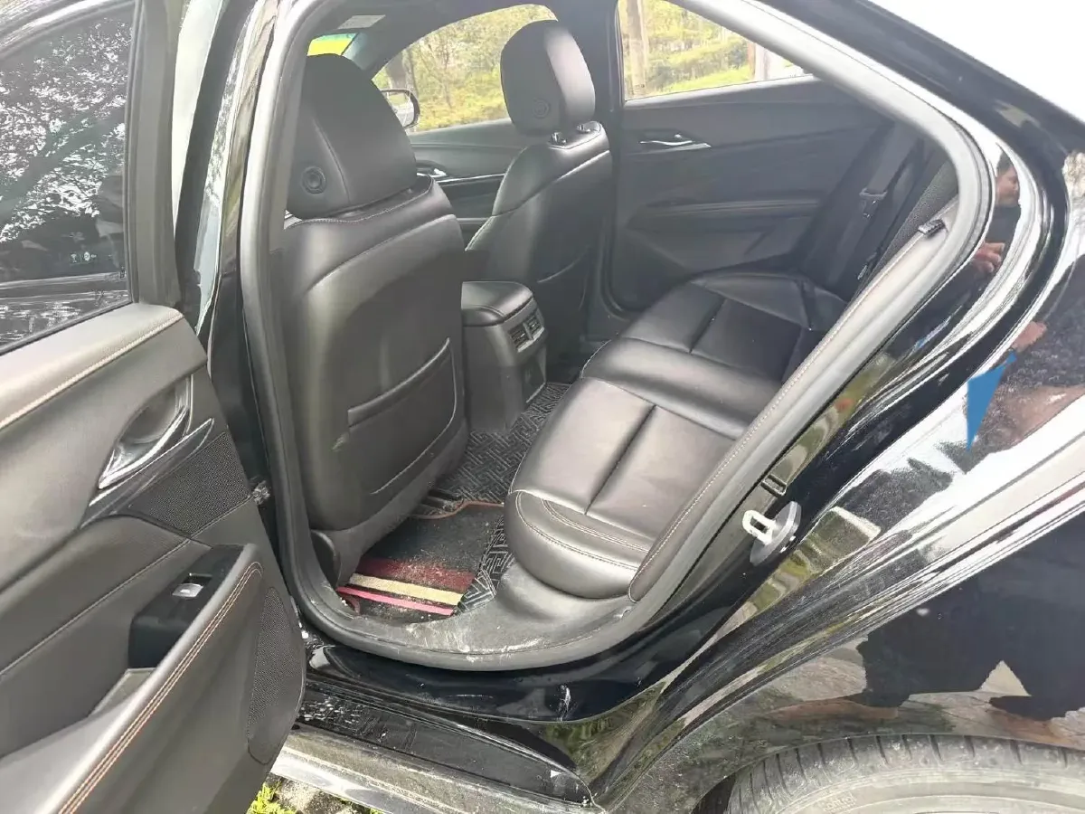 2021 Cadillac CT4 2.0T 237HP L4 8AT,autocango,china used car exporter,china ev exporter,chinese used car exporter,chinese used ev exporter