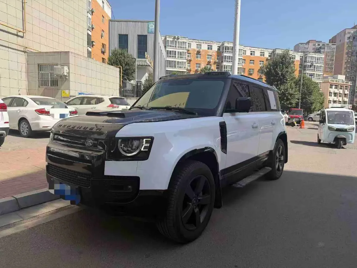 2023 Land Rover Defender 3.0T 400HP L6 8AT,autocango,china used car exporter,china ev exporter,chinese used car exporter,chinese used ev exporter
