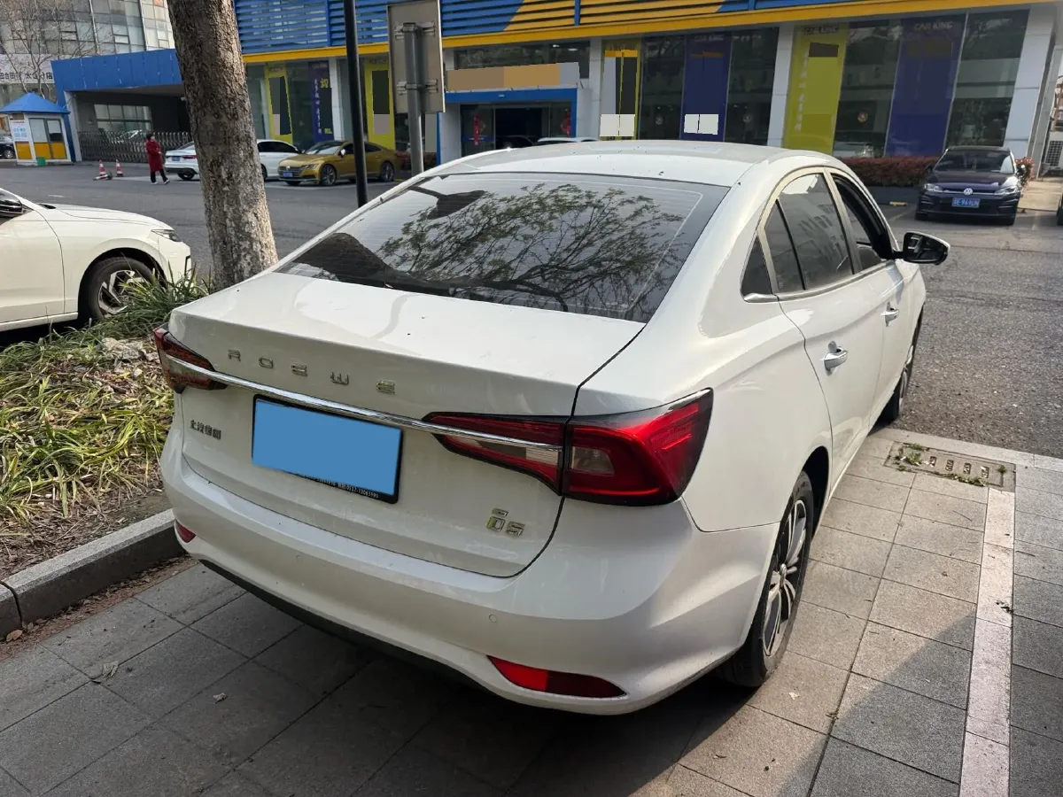 2019 Roewe i5 1.5L 120HP L4 CVT,autocango,china used car exporter,china ev exporter,chinese used car exporter,chinese used ev exporter