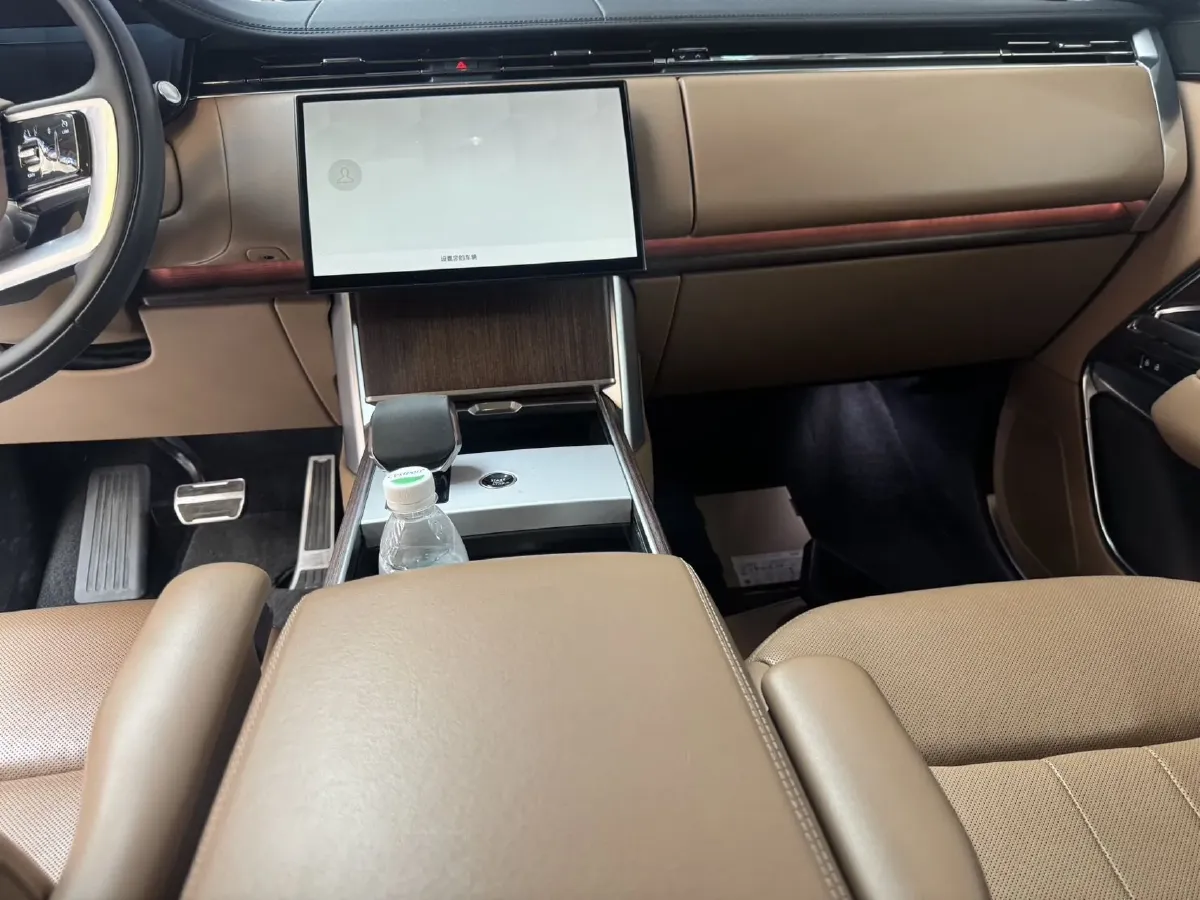2024 Land Rover Range Rover 3.0T 400HP L6 8AT,autocango,china used car exporter,china ev exporter,chinese used car exporter,chinese used ev exporter