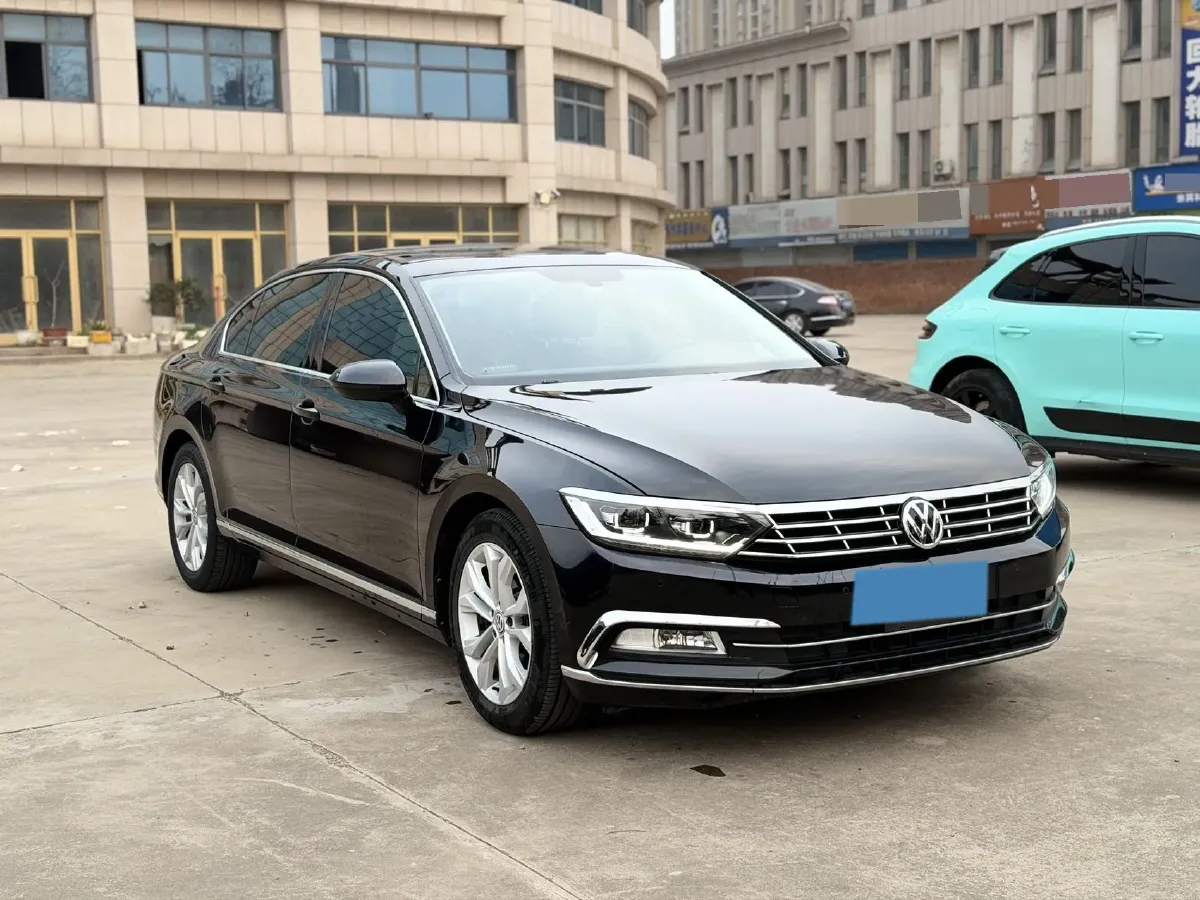 2019 Volkswagen Magotan 2.0T 186HP L4 7DCT,autocango,china used car exporter,china ev exporter,chinese used car exporter,chinese used ev exporter