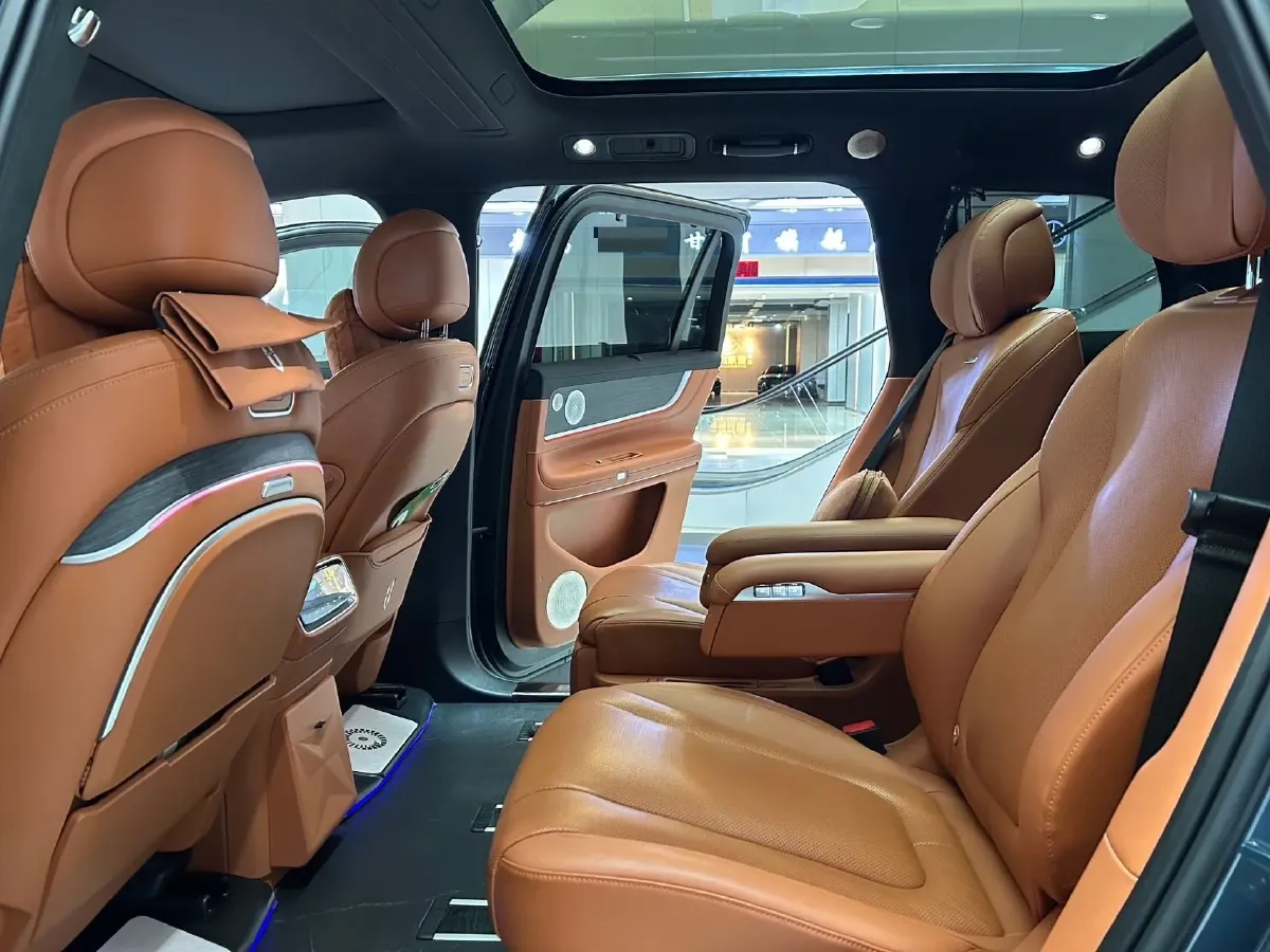 2024 AITO AITO M9 1.5T 152HP L4 REEV 42KWH,autocango,china used car exporter,china ev exporter,chinese used car exporter,chinese used ev exporter