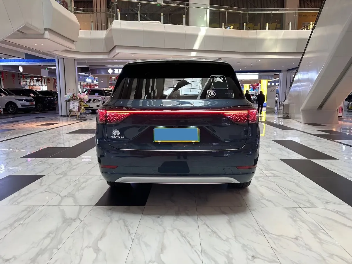 2024 AITO AITO M9 1.5T 152HP L4 REEV 42KWH,autocango,china used car exporter,china ev exporter,chinese used car exporter,chinese used ev exporter