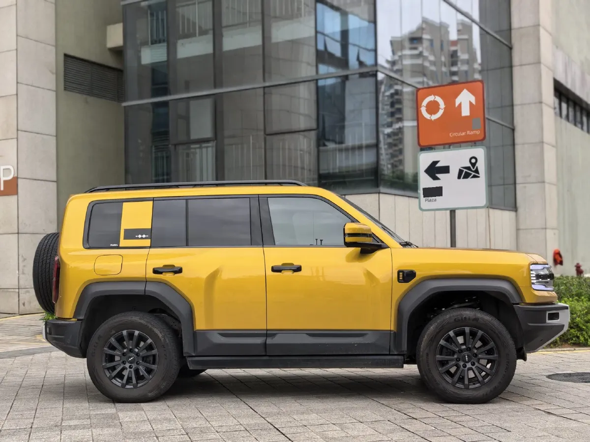 2023 FangChengBao Bao 5 1.5T 194HP L4 E-CVT PHEV 31.8KWH,autocango,china used car exporter,china ev exporter,chinese used car exporter,chinese used ev exporter