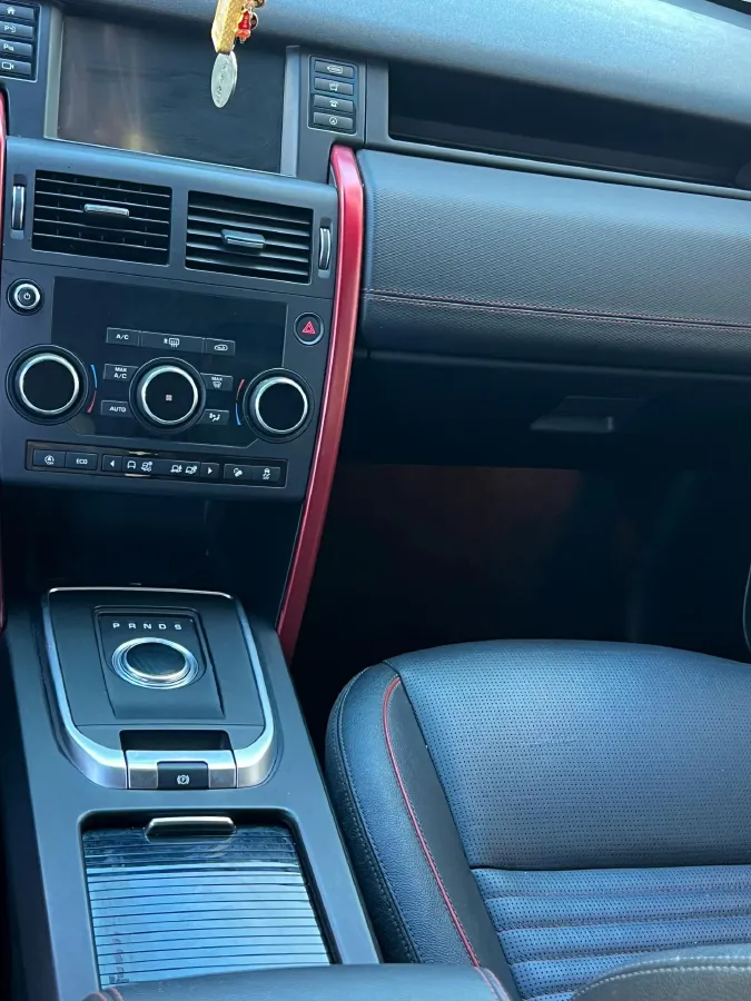 2019 Land Rover Discovery Sport 2.0T 241HP L4 9AT,autocango,china used car exporter,china ev exporter,chinese used car exporter,chinese used ev exporter