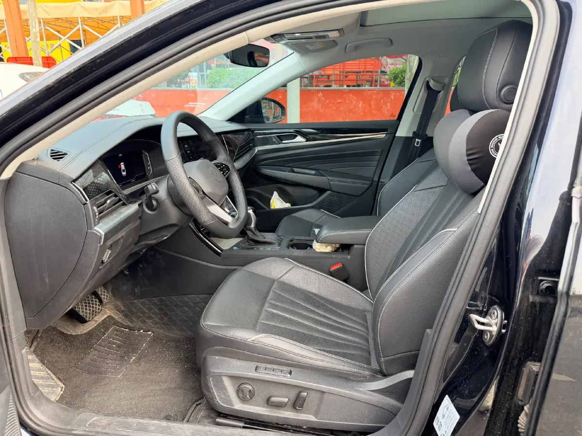 2024 Volkswagen Passat 2.0T 186HP L4 7DCT,autocango,china used car exporter,china ev exporter,chinese used car exporter,chinese used ev exporter