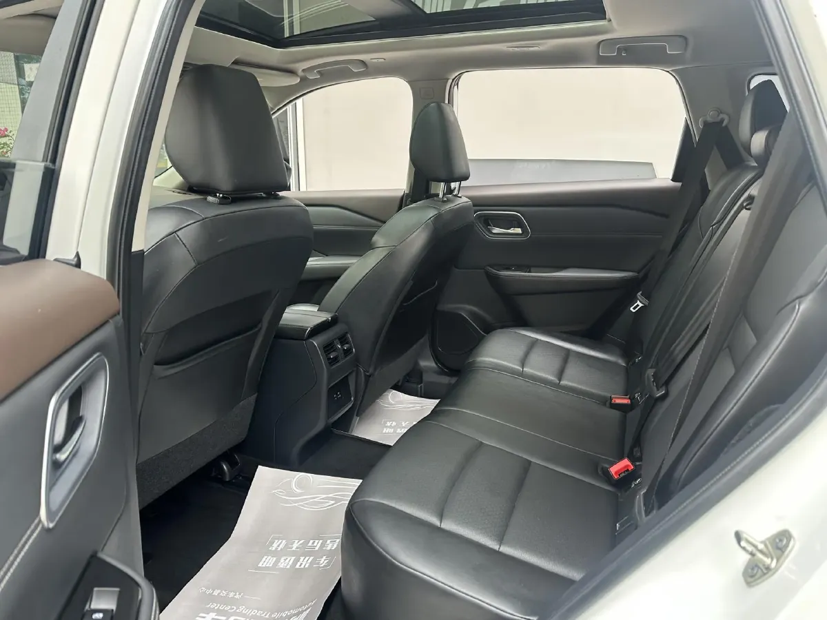 2021 Nissan X-Trail 1.5T 204HP L3 CVT,autocango,china used car exporter,china ev exporter,chinese used car exporter,chinese used ev exporter