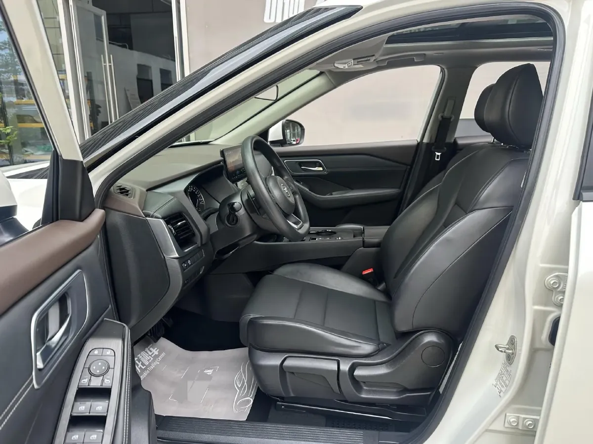 2021 Nissan X-Trail 1.5T 204HP L3 CVT,autocango,china used car exporter,china ev exporter,chinese used car exporter,chinese used ev exporter