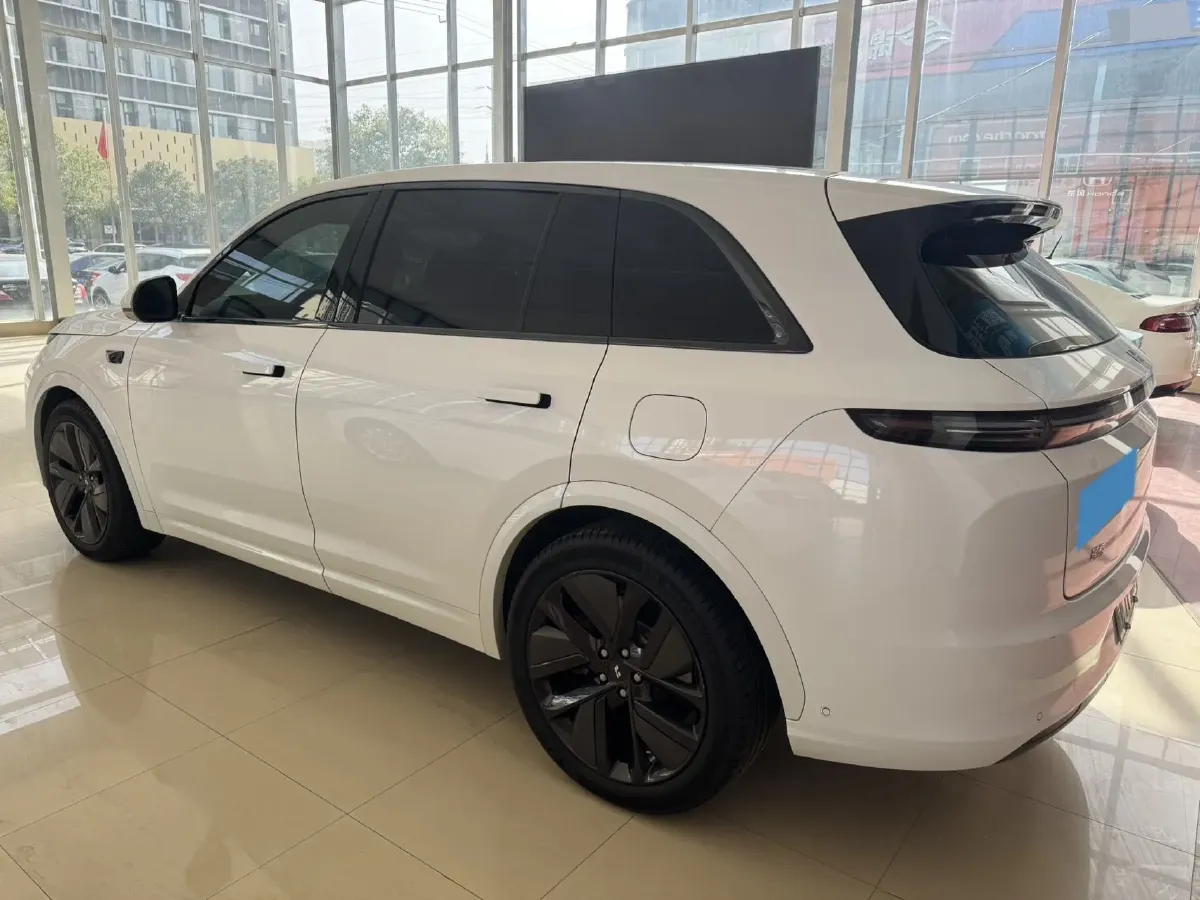 2023 Li L7 Range Extended 154HP REEV 40.9KWH,autocango,china used car exporter,china ev exporter,chinese used car exporter,chinese used ev exporter