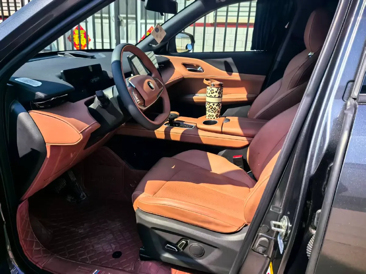 2025 ChangAn UNI-Z 1.5L 98HP L4 E-CVT PHEV,autocango,china used car exporter,china ev exporter,chinese used car exporter,chinese used ev exporter