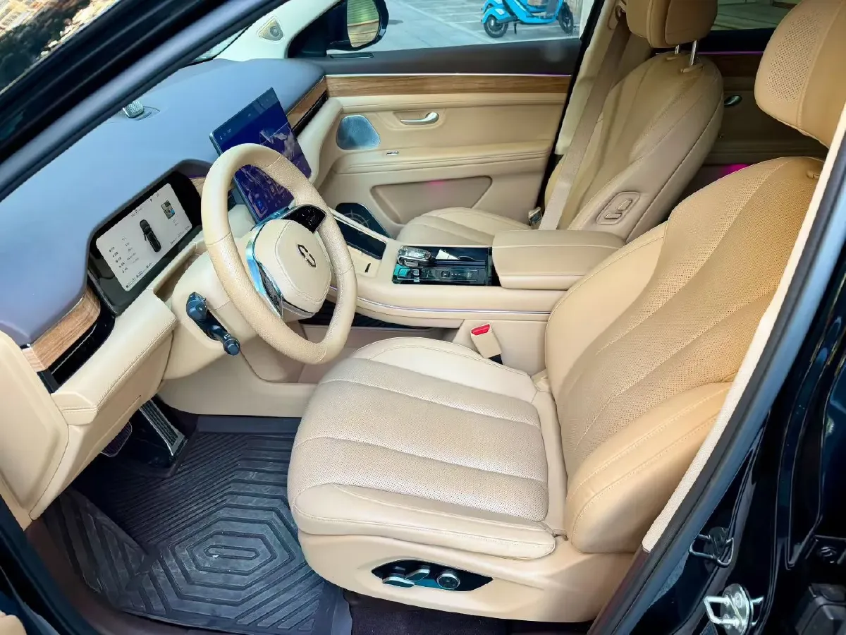 2024 AITO AITO M7 1.5T 152HP L4 REEV 40KWH,autocango,china used car exporter,china ev exporter,chinese used car exporter,chinese used ev exporter