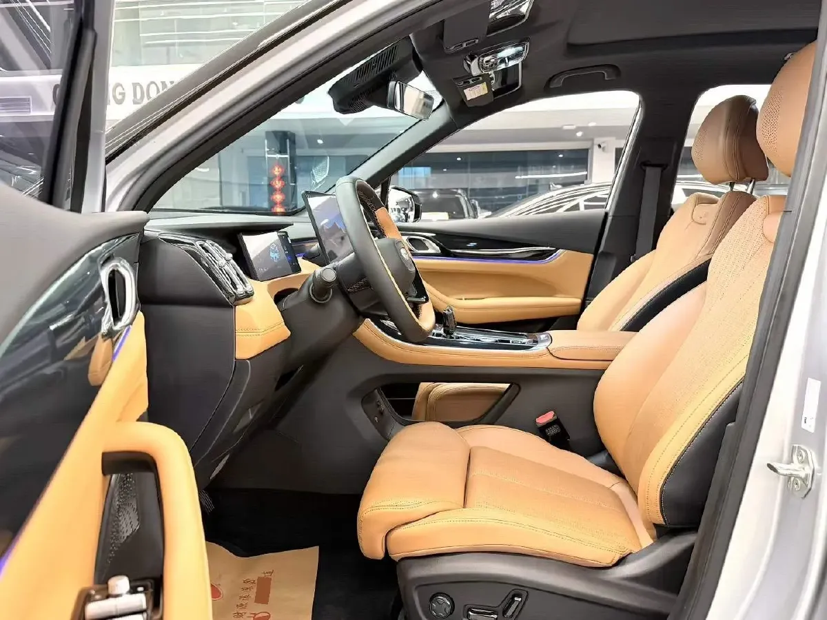 2025 Geely StarRay 1.5T 181HP L4 7DCT,autocango,china used car exporter,china ev exporter,chinese used car exporter,chinese used ev exporter