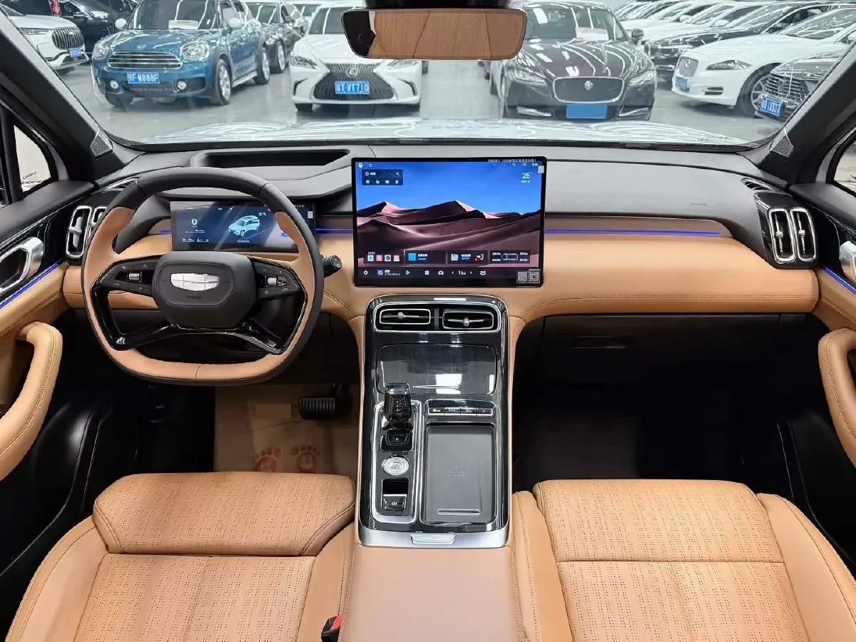 2025 Geely StarRay 1.5T 181HP L4 7DCT,autocango,china used car exporter,china ev exporter,chinese used car exporter,chinese used ev exporter